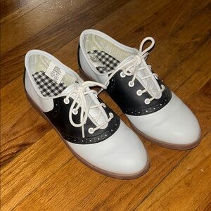 Predictions Two-Tone White and Black Kids Dress Shoes